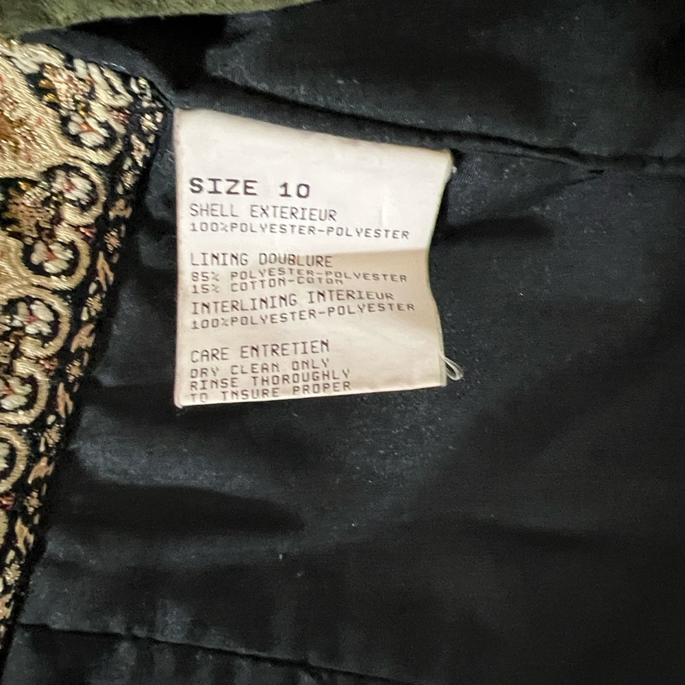 Vintage Bogner Olive Green Women's Ski Jacket with White Embroidery - Picture 16 of 16